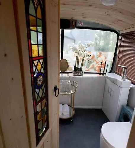 The Bus In The Woods * 贝尔特比特